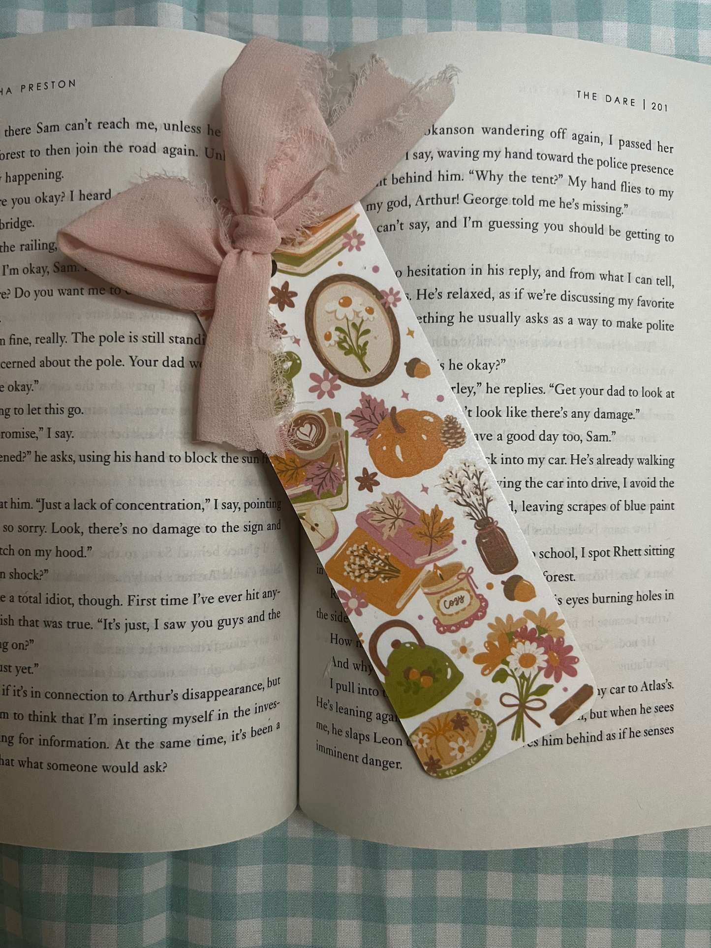 Dreamers Essential Bookmark with Bow